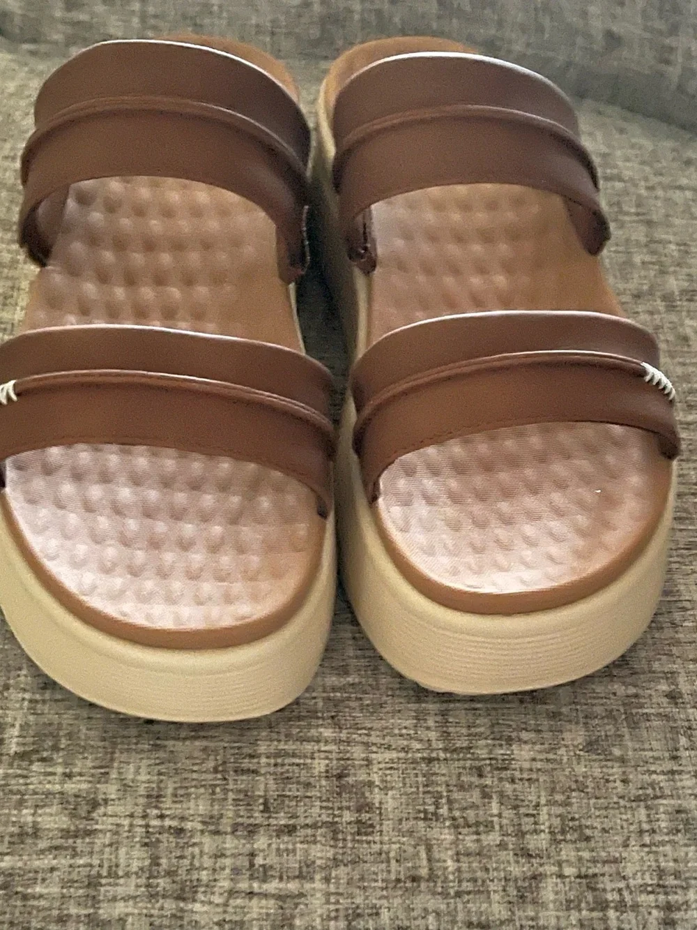 HEYDUDE
Women's Austin Slide
Classic Platform Sandal Cognac Size Women’s 10 New - Picture 5 of 10